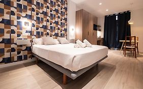 Yard Patraix By Concept Flats