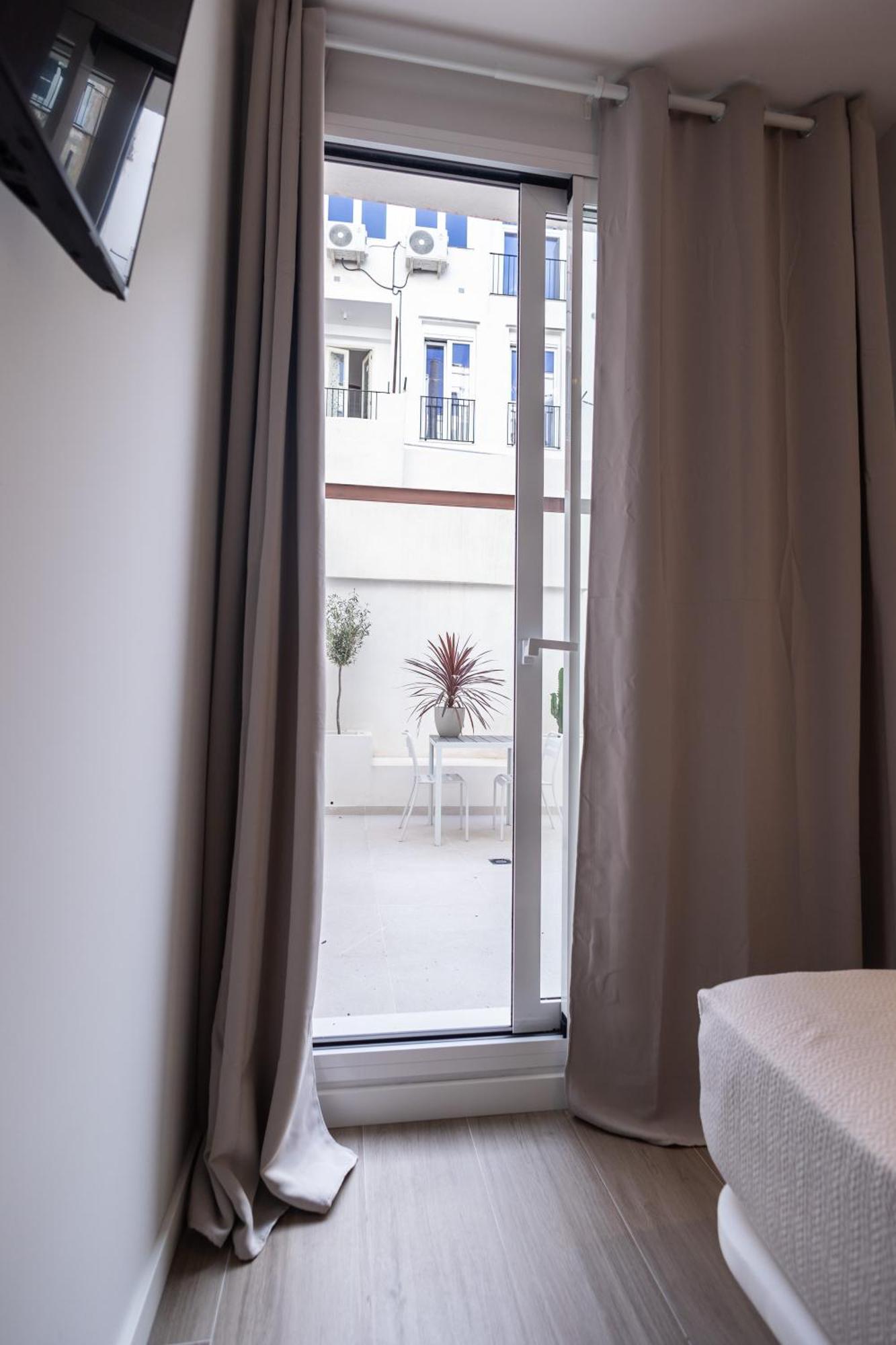 Hotel Yard Patraix By Concept Flats Valencia Exterior foto